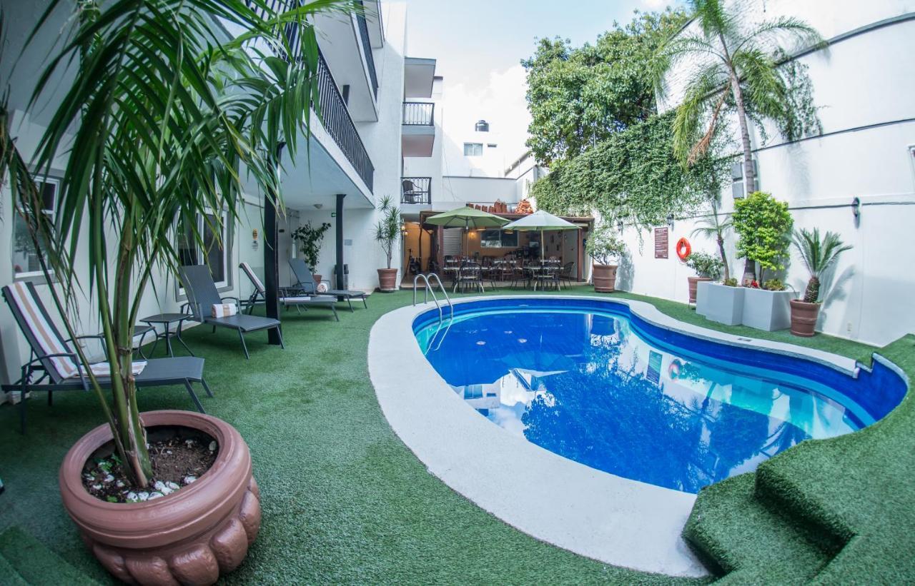 Del Marques Hotel And Suites グアダラハラ エクステリア 写真