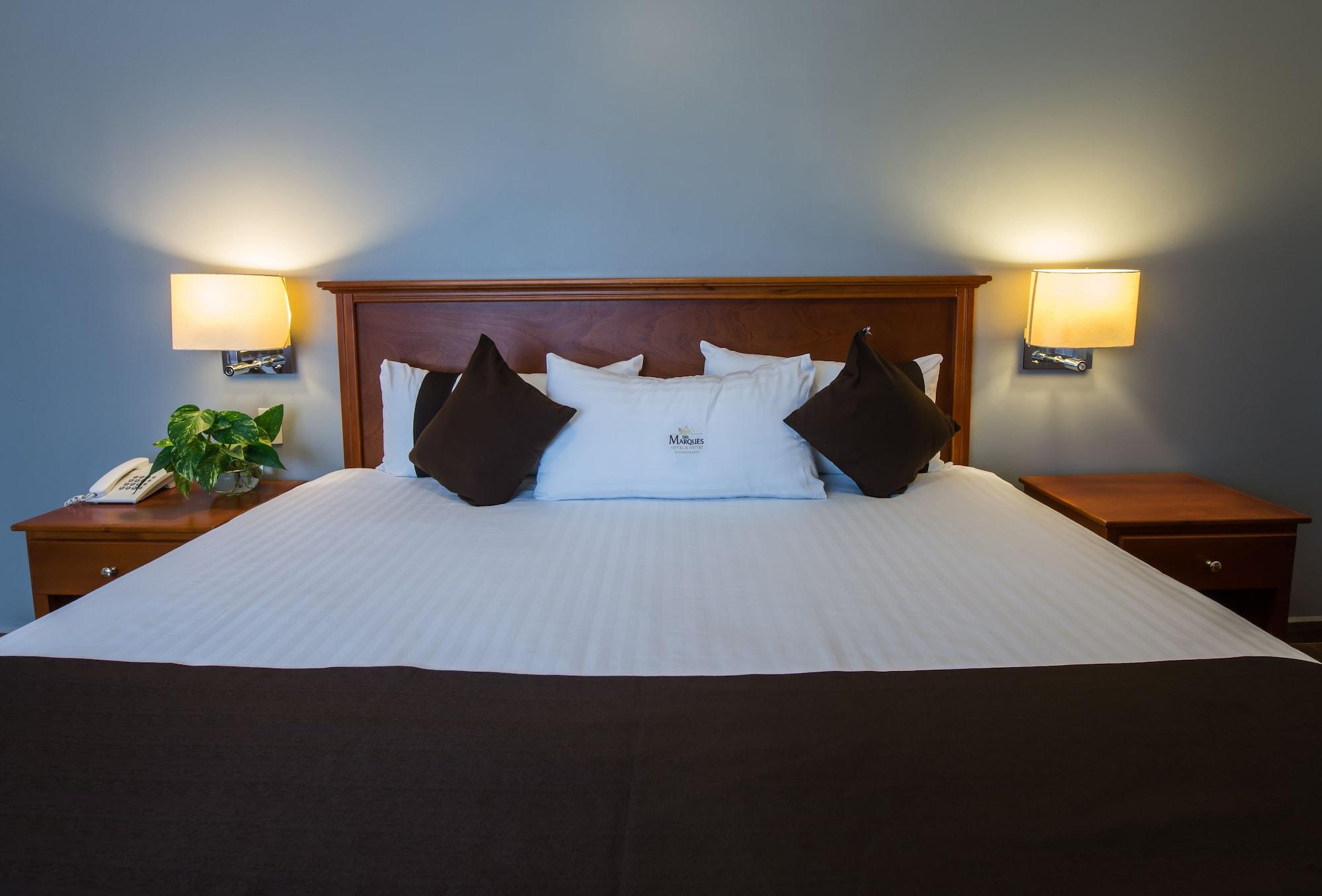 Del Marques Hotel And Suites グアダラハラ エクステリア 写真