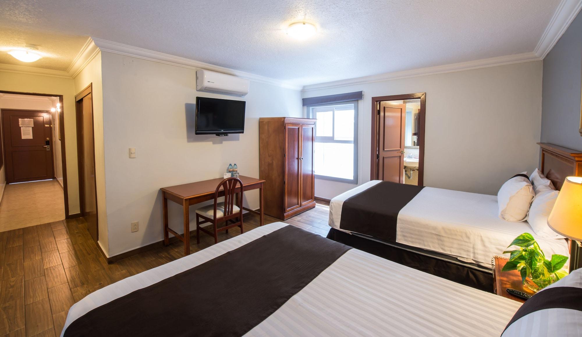 Del Marques Hotel And Suites グアダラハラ エクステリア 写真