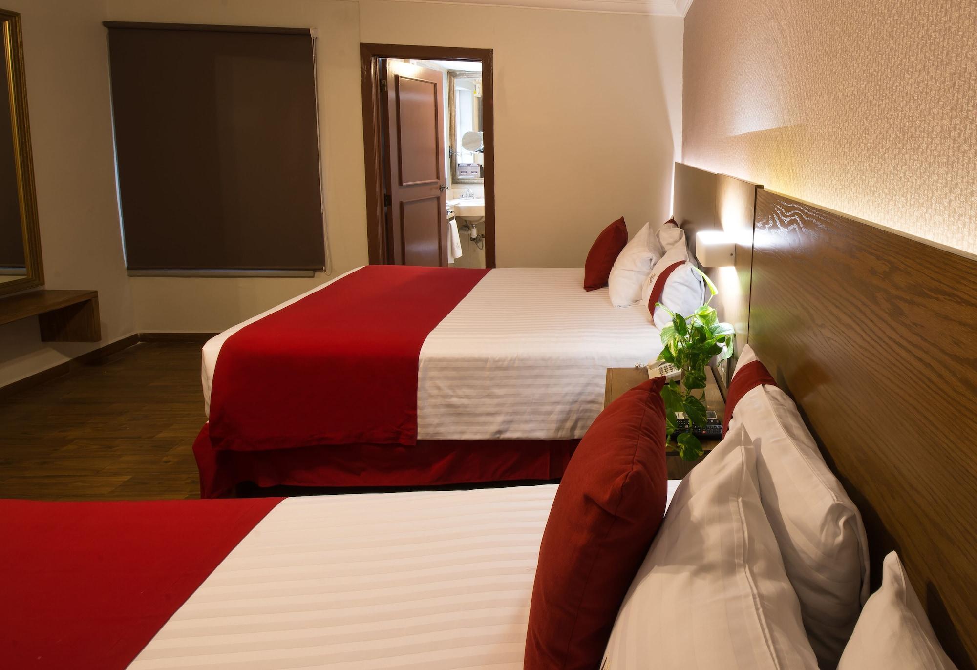 Del Marques Hotel And Suites グアダラハラ エクステリア 写真