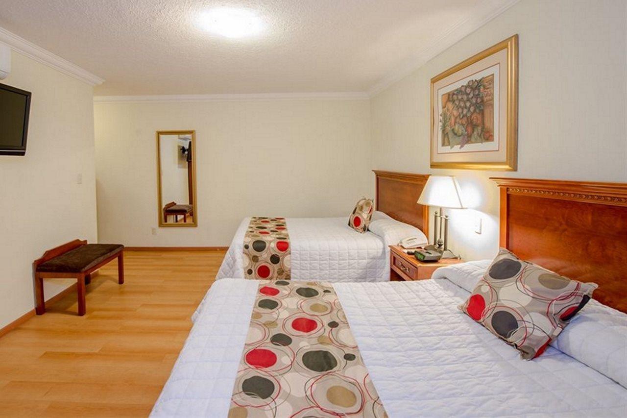 Del Marques Hotel And Suites グアダラハラ エクステリア 写真