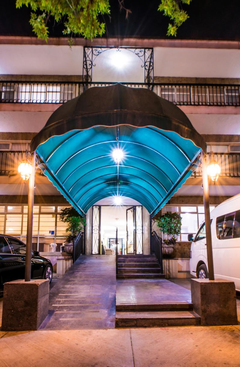 Del Marques Hotel And Suites グアダラハラ エクステリア 写真